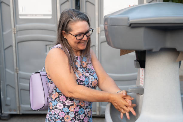 Best Long-term porta potty rental  in Edwardsville, KS